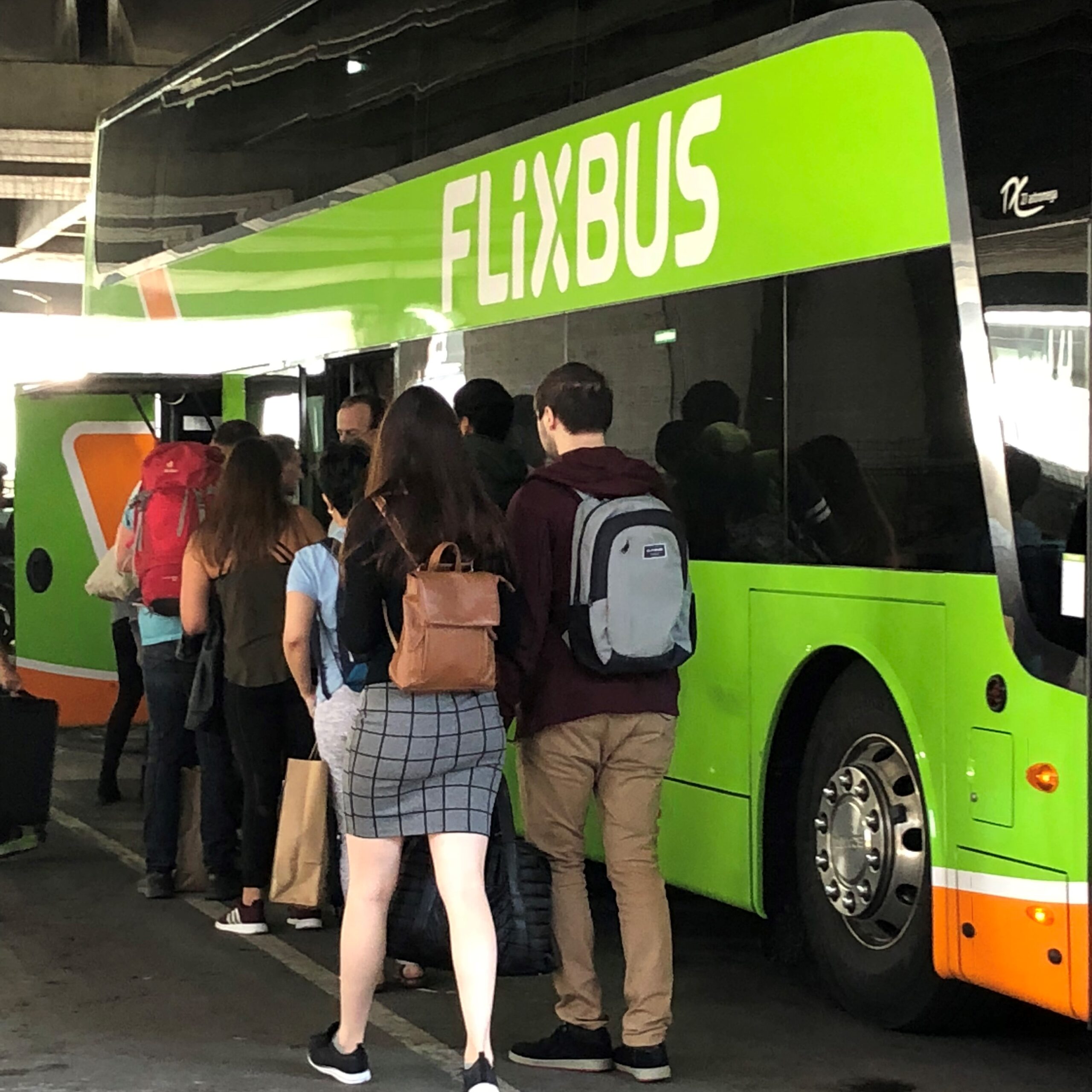 2019v-b-bus2